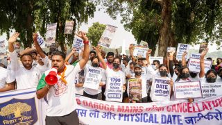 Bihar SI aspirants march in Patna against mains exam cancellation