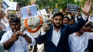 Delhi lawyers to wear ‘black ribbons’, seek ‘impartial’ SC inquiry into police brutality