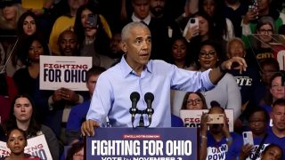 Obama rallies Democrats in Ohio and Michigan, criticises Trump