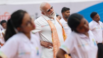 Yoga can pave way for world peace: PM Modi