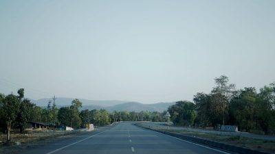 NHAI asks wayside amenities to set up vehicle repair, puncture facilities on highways
