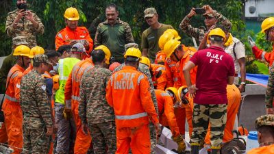 Kolkata warehouse collapse: Death toll climbs to 16