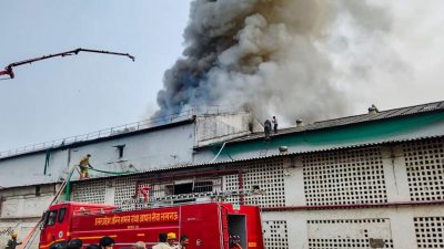 Fire erupts in a Lucknow cold storage unit