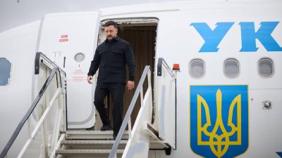 Ukraine launches over 400 drones toward Moscow as Zelenskyy faces political unrest