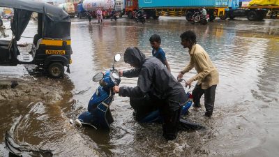 Haryana CM reviews monsoon preparedness, directs districts to ensure zero waterlogging