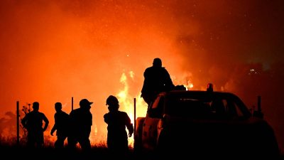 Fast-moving wildfire near Greece's Thessaloniki sparks evacuations