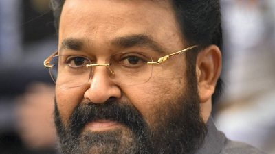 Mohanlal declares 10 elephant tusks, 13 ivory idols to Forest Department