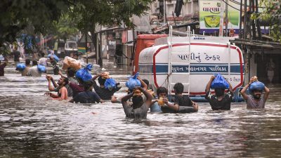 Gujarat's Surat records 358 mm rainfall in 24 hours; nine killed, over 3,800 shifted
