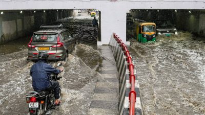 India monsoon mayhem: Over 10 dead, casualties go up | LIVE