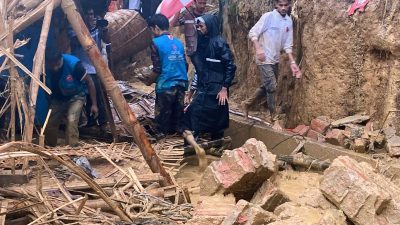 Bangladesh reports 44 deaths due to floods; capital Dhaka deluged