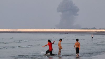 Trump announces US blockade on Iran in Strait of Hormuz, proposes transit charges