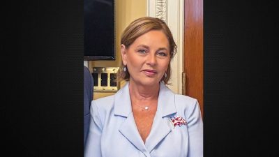 Darline Graham, sister of late Sen. Lindsey Graham, sworn in to finish his term
