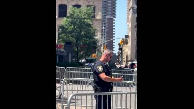 Man arrested after fire at New York ICE building