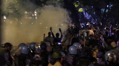 Six cops injured in stone pelting amid CJP protest, Delhi police cite 'anti-social elements'
