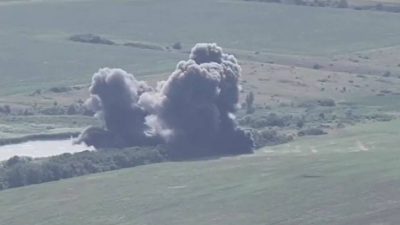 Russian air strike hits southern Ukrainian city, one dead