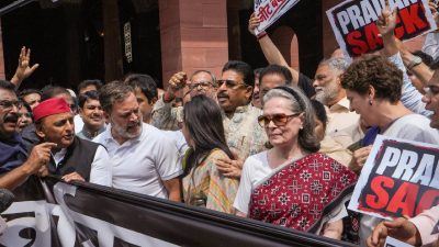 National Herald case: Delhi HC grants three weeks to Sonia, Rahul Gandhi to respond to ED plea