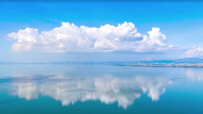 Where the clouds meet the water: The quiet beauty of Dianchi Lake