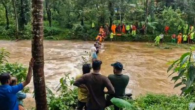Rain continues to lash Kerala; orange alert in 12 districts tomorrow