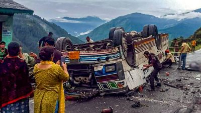 Seven killed, 11 injured after private bus overturns in Himachal