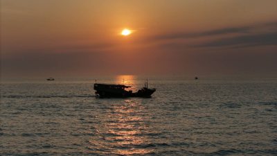 Russian Deputy PM calls for rail route to Indian Ocean