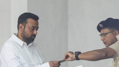 CID questions TMC MP Abhishek Banerjee's aide Sumit Roy for second consecutive day over 'land scam'