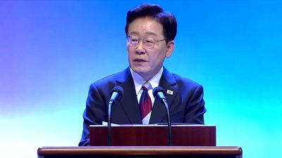South Korea's president calls for talks with North Korea