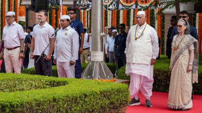 'Vande Mataram' row: Bankim Chandra Chattopadhyay's descendant seeks Sonia Gandhi's apology