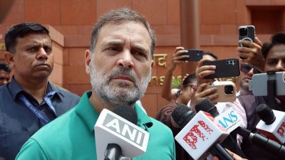 Rahul Gandhi urges Jharkhand CM Hemant Soren to meet protesting students