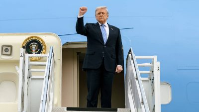 US pauses visa appointments worldwide as Trump tightens immigration crackdown