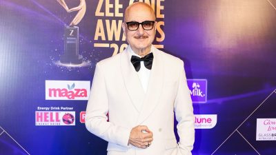 Anupam Kher announces his 555th film, keeps details under wraps