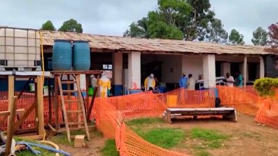 Ebola: Cases top 10,000 in DR Congo