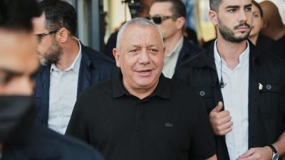 Who is Gadi Eisenkot, the former Israeli army chief challenging Netanyahu?