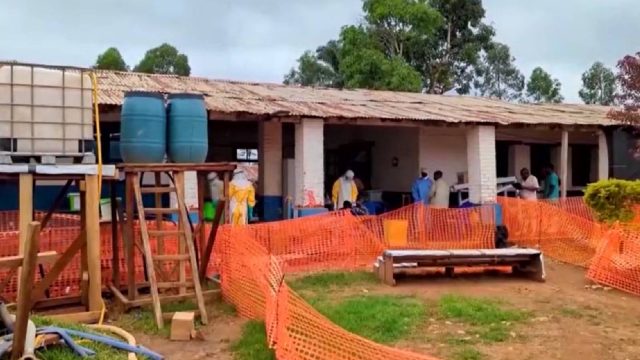 Ebola: Cases top 10,000 in DR Congo